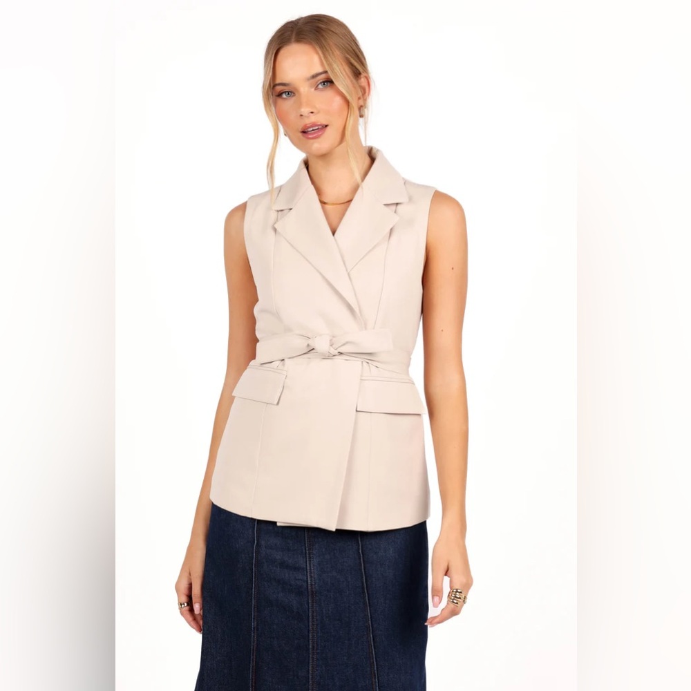 Petal & Pup EMBERLEY FITTED TIE FRONT VEST